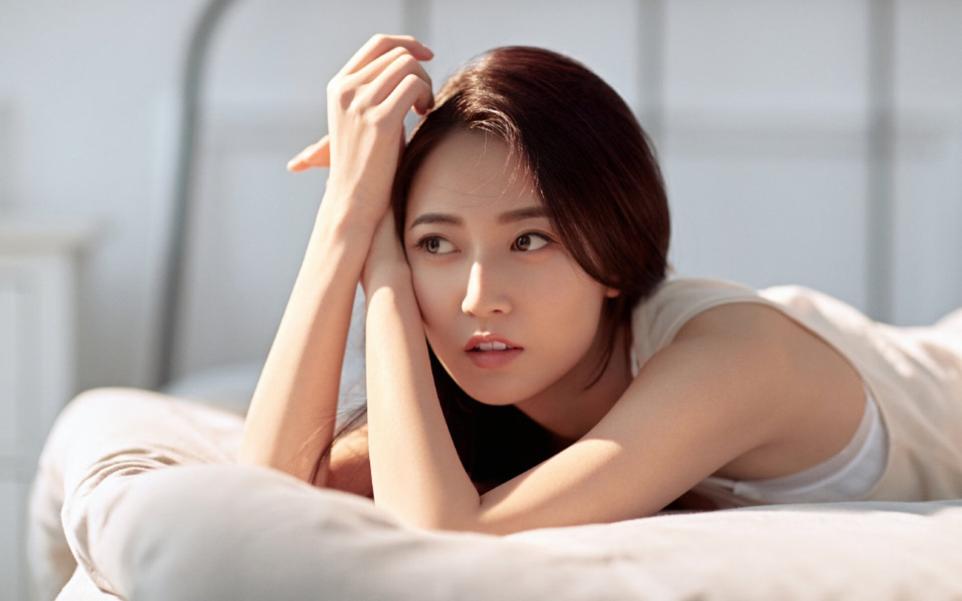 九游下载安装-电竞主持的魅力：控场能力与互动技巧，电竞主持人有哪些看法