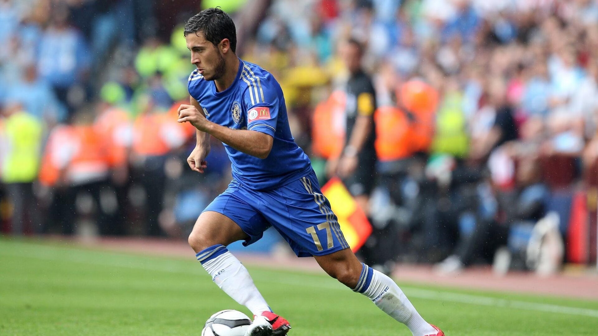 德甲传奇对决:瞬间突破令人惊叹,德甲传奇后卫